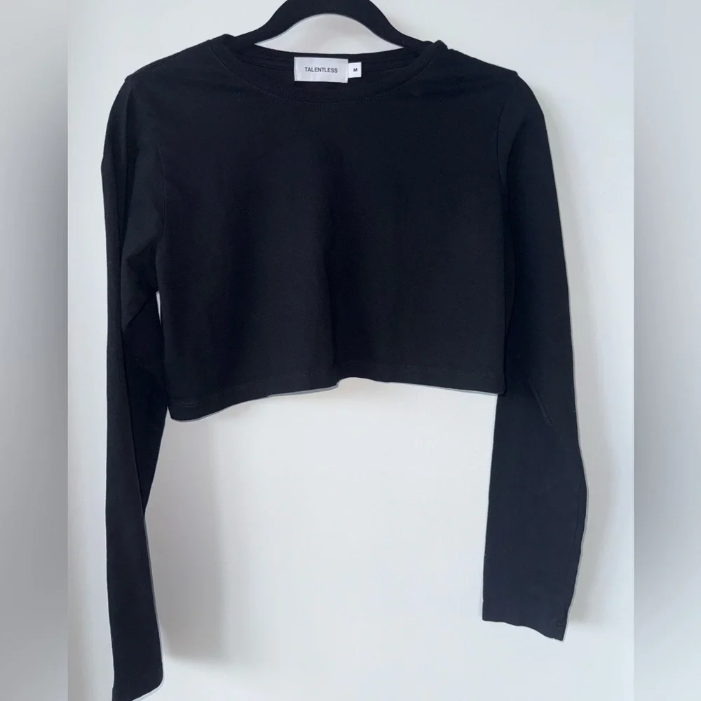 Talentless Black Crop T-Shirt with Crew Neck